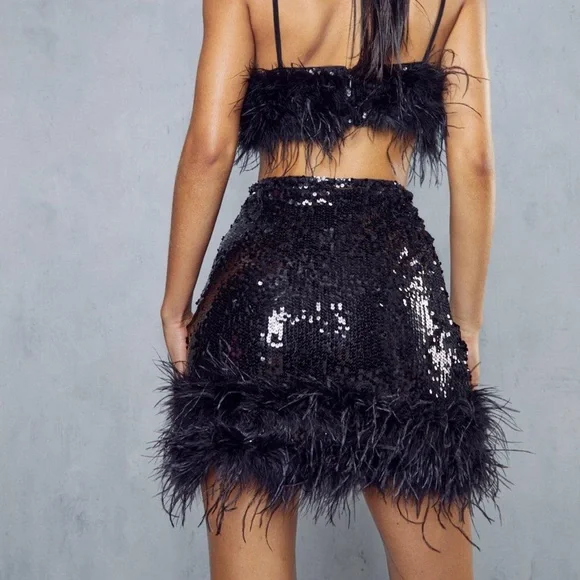 Miss Lola Black feather trim sequin skirt - Picture 12 of 14